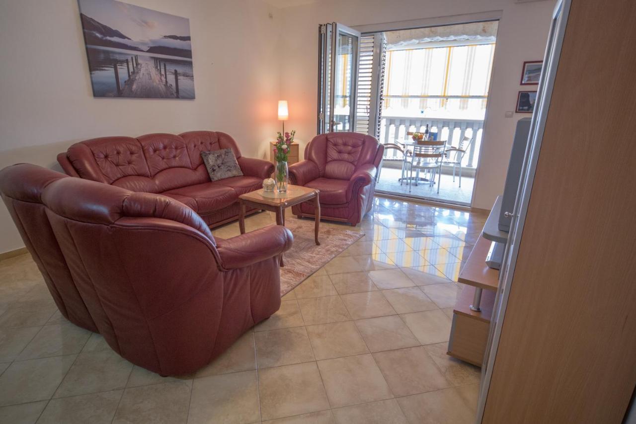 Zen Apartment Przno Свети Стефан Екстериор снимка